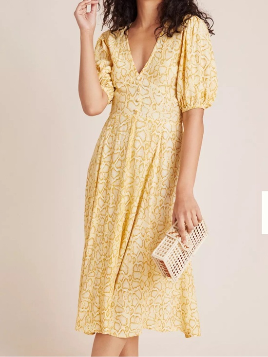 Faithfull the Brand Dresses & Skirts - Faithfull the Brand Yellow V-Neck Puff Sleeve Midi Dress
